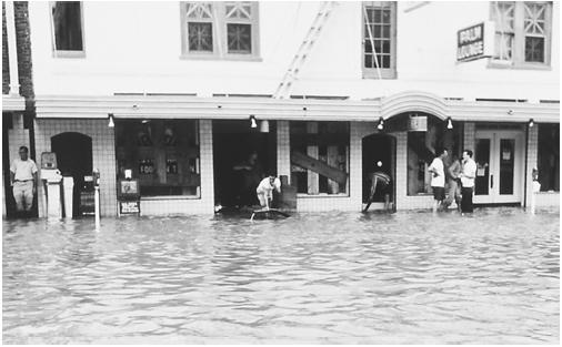 Flooding in Texas caused by Hurricane Beulah in 1967. (National Oceanic and Atmospheric Administration.)